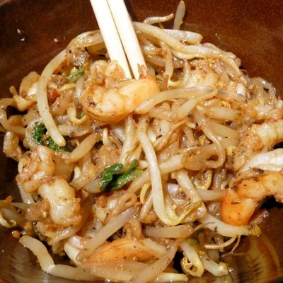 shrimp and bean sprouts