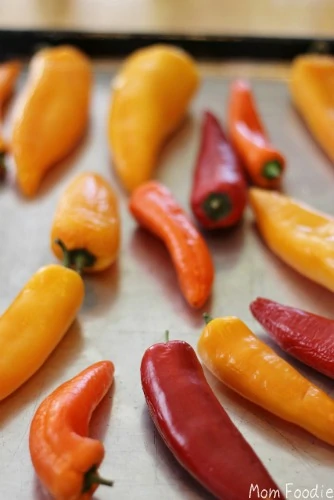 Roasting Peppers: Easy recipe for delicious roasted peppers