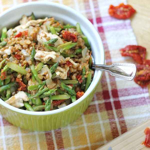 Chicken, Asparagus, Sundried Tomato and Wheat Berries Recipe Mom Foodie