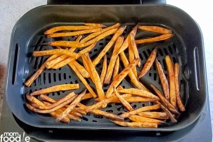  cooked fries  in air fryer