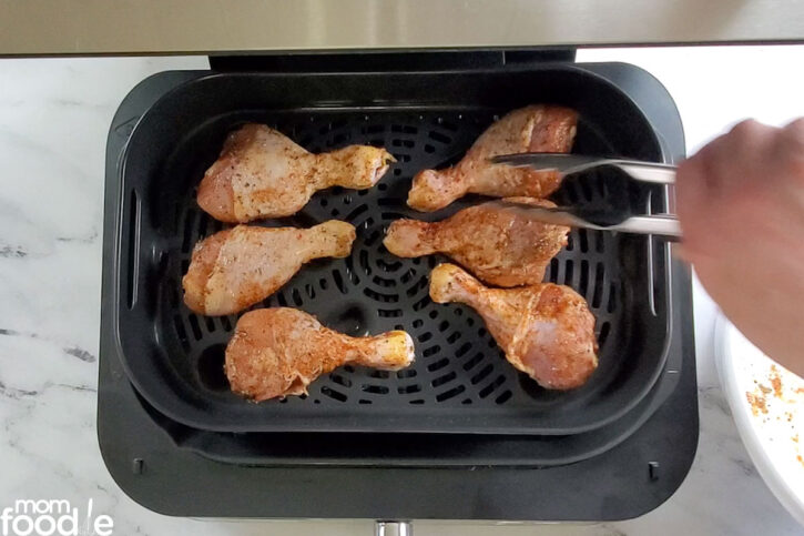 put raw chicken in the air fryer