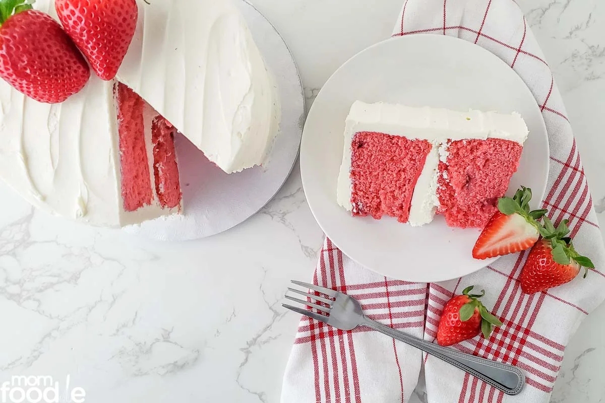 vegan cake strawberry