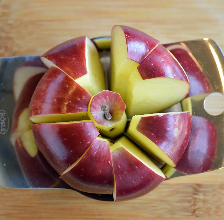 Apple Teeth Fun Snack for the Kids - FSPDT