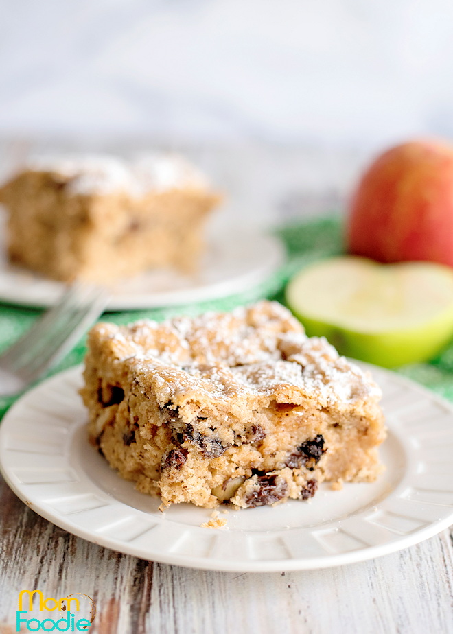 Applesauce cake with raisins