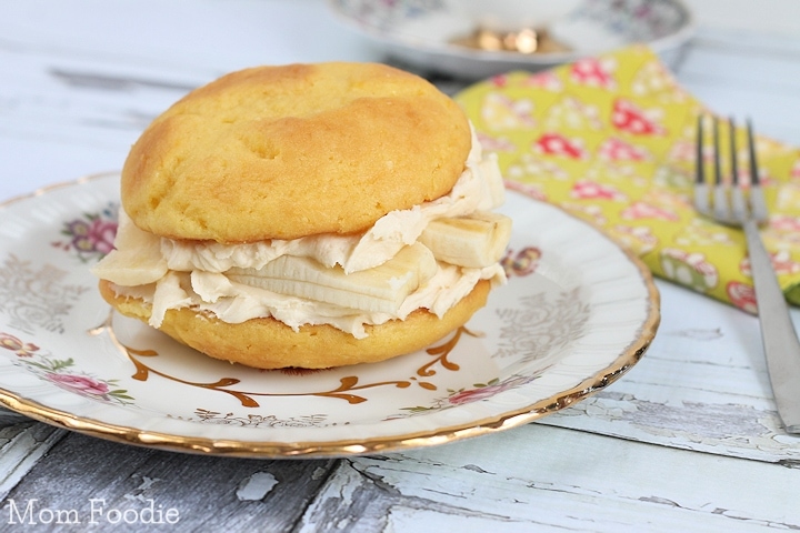 Banana Bailey's Whoopie Pies Recipe