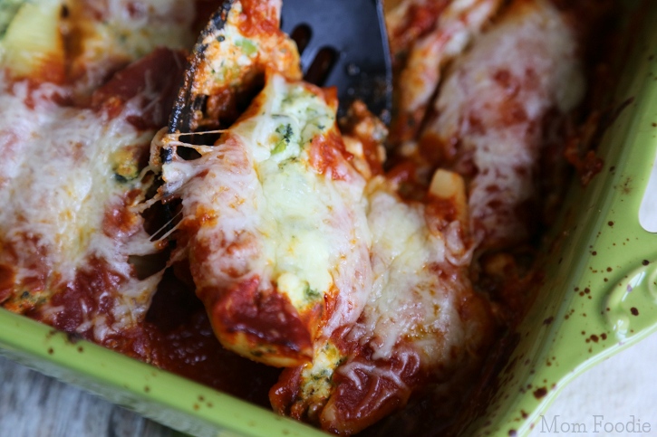 Stuffed Jumbo Shells Recipe with vegetarian filling