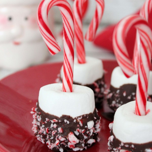 Candy Cane Marshmallows for Your Hot Cocoa - Mom Foodie