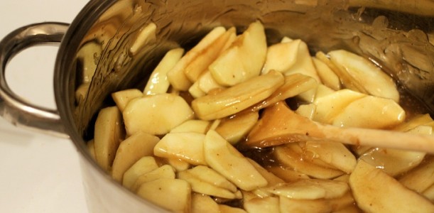 Canning Apple Pie Filling - cooking the apples