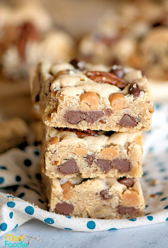 Caramel Chocolate Chip Cookie Bars Recipe