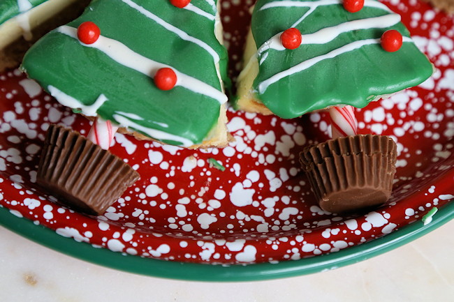 Christmas Tree Cheesecakes And Holiday Sausage Sliders Oh My Mom Foodie