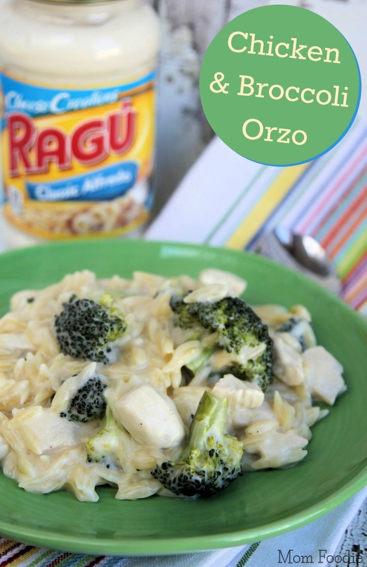 Chicken and Broccoli Alfredo Orzo: One Pot Recipe - Mom Foodie