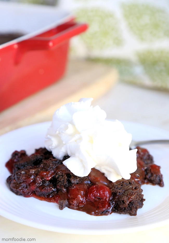 chocolate cherry dump cake