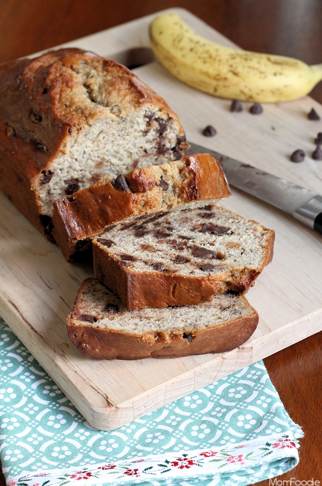 Chocolate Chip Banana Bread Recipe - Mom Foodie