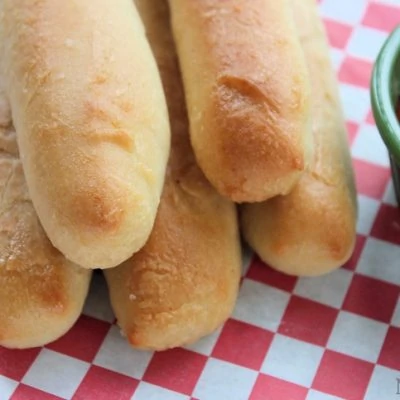 Copycat Olive Garden Bread Sticks