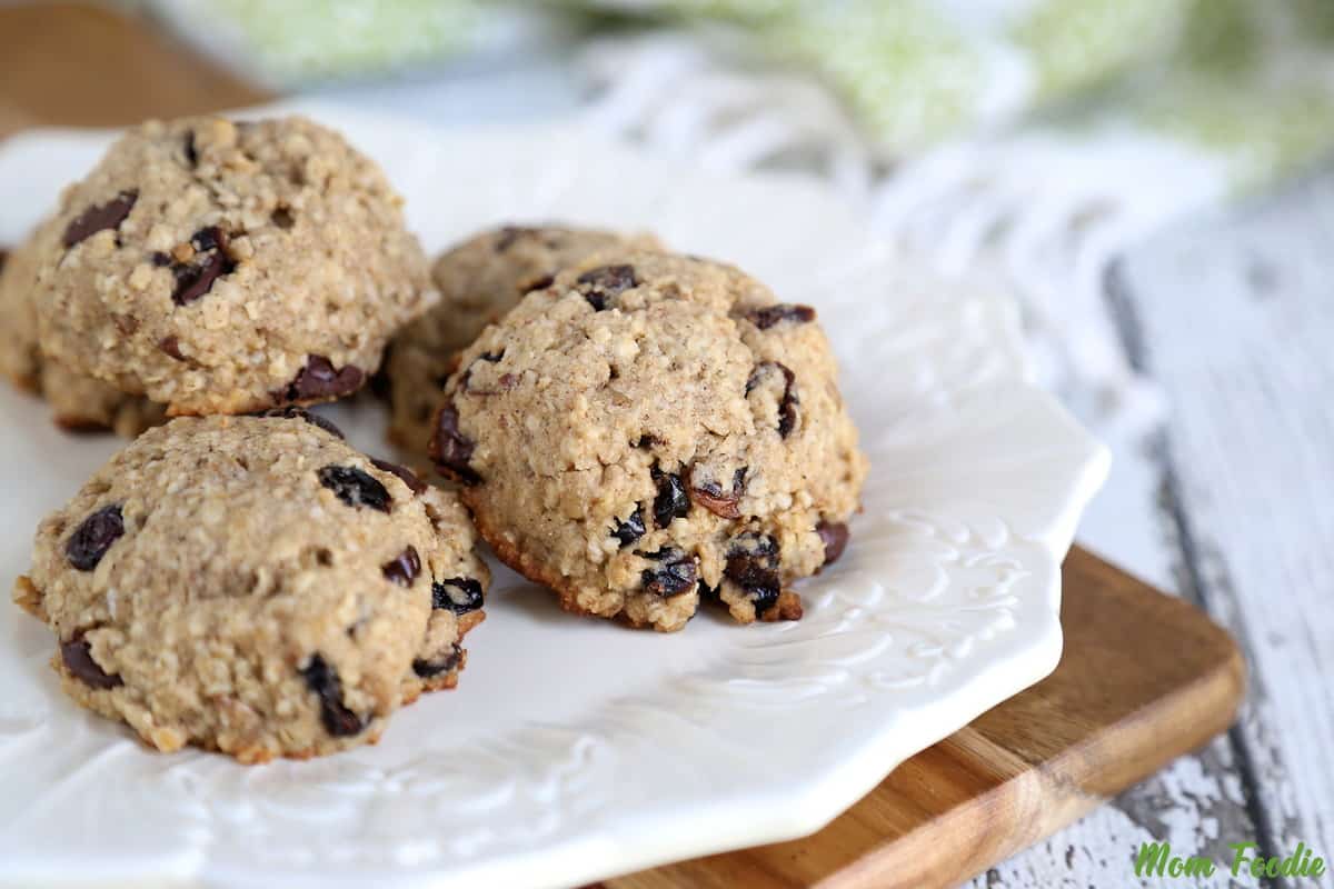 Cranberry Oatmeal Breakfast Cookies with Chocolate Chips