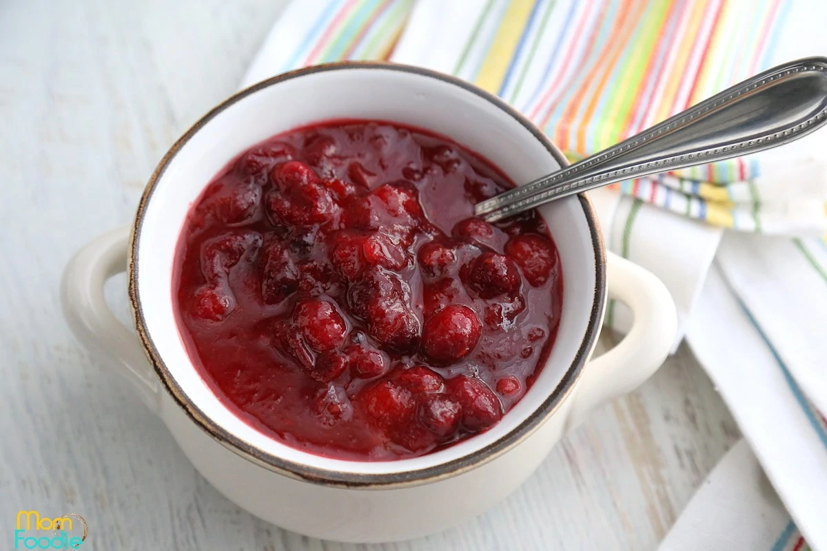 Cranberry Orange Sauce recipe made with fresh berries and oranges.