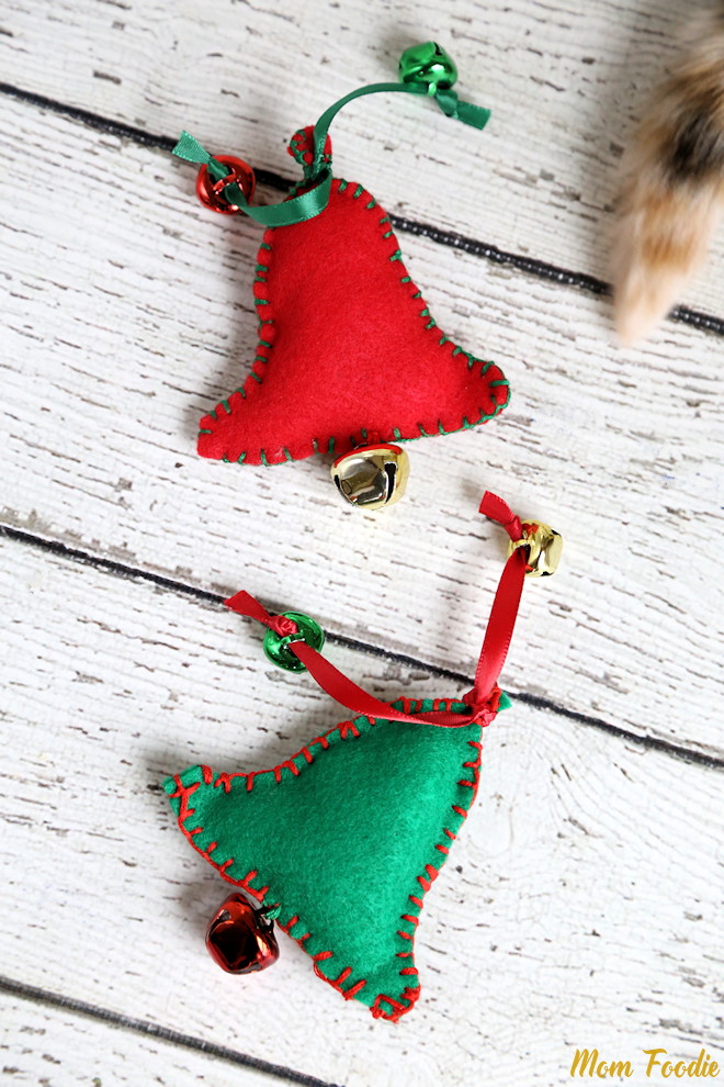 diy christmas cat toys