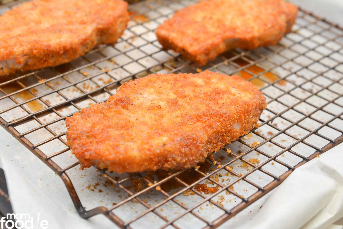 Keto Breaded Pork Chops Recipe - Mom Foodie