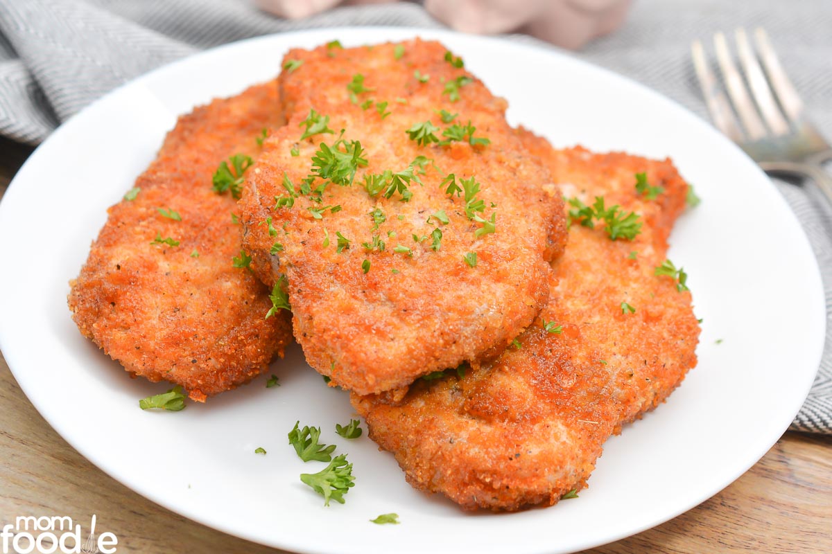 Keto Breaded Pork Chops Recipe - Mom Foodie
