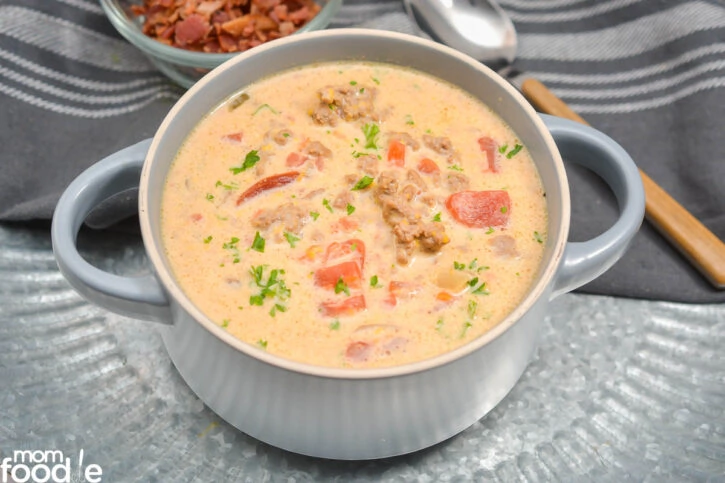 low carb Cheeseburger soup, keto friendly