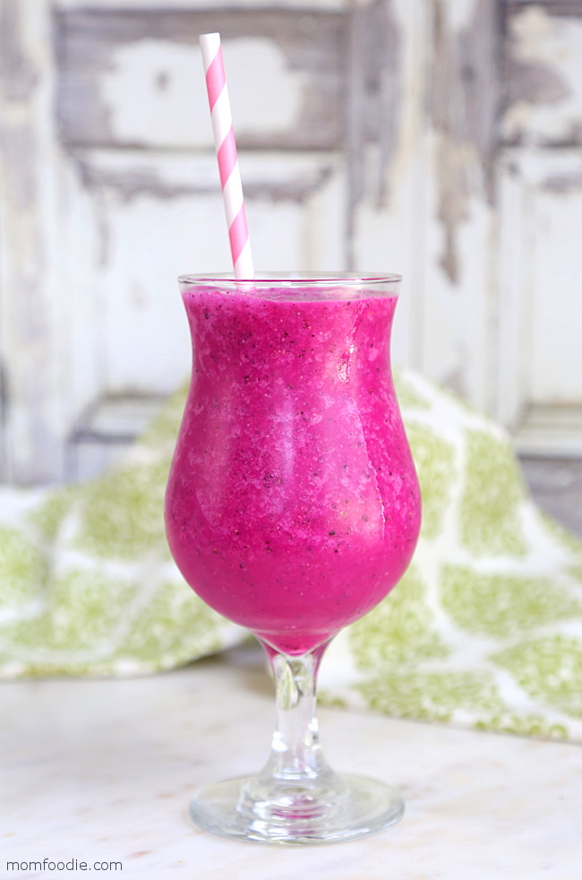 Dragon Fruit Smoothie - Delicious with Powerful Antioxidants!