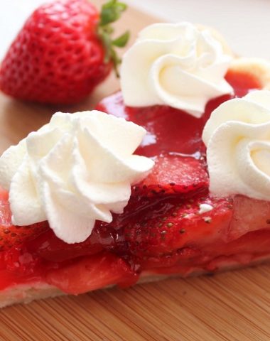 Easy Strawberry Pie Recipe
