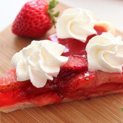 Easy Strawberry Pie Recipe