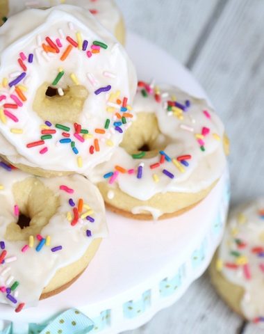 Greek Yogurt Lemon Donuts with Lemon Glaze