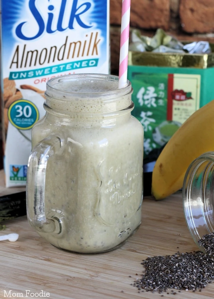 Matcha Powder Green Tea Smoothie Recipe - Choosing Chia