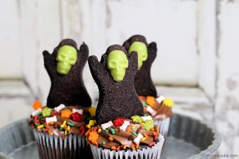 Grim Reaper cupcake