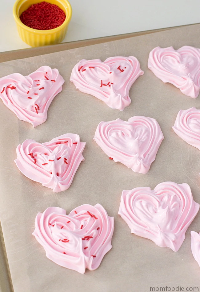 Heart Meringues