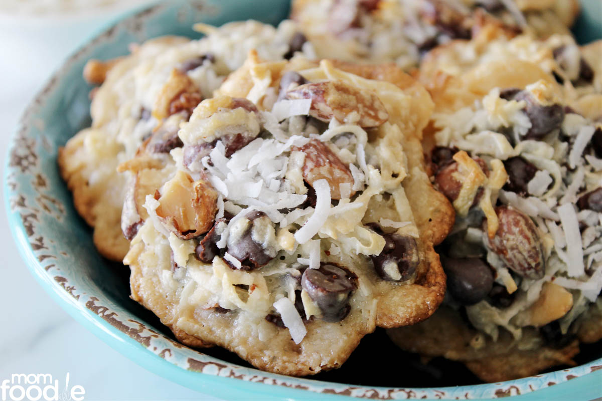 Almond Joy Cookies - Mom Foodie