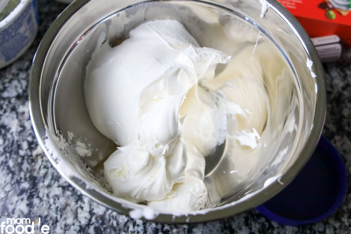 combining marshmallow creme fluff and cool whip 