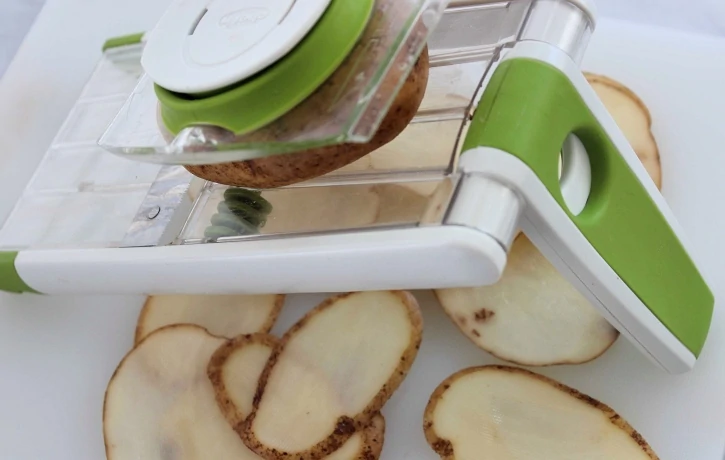 How to Make Kettle Chips slicing potatoes
