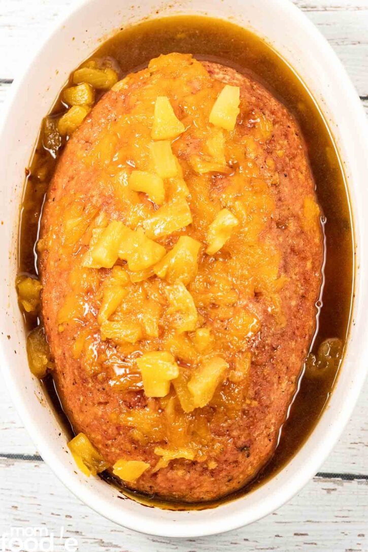 Baked ham loaf with pineapple glaze