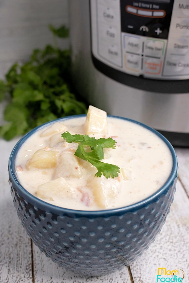 Instant Pot Clam Chowder