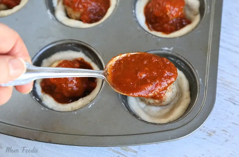 Meatball pizza muffins sauce