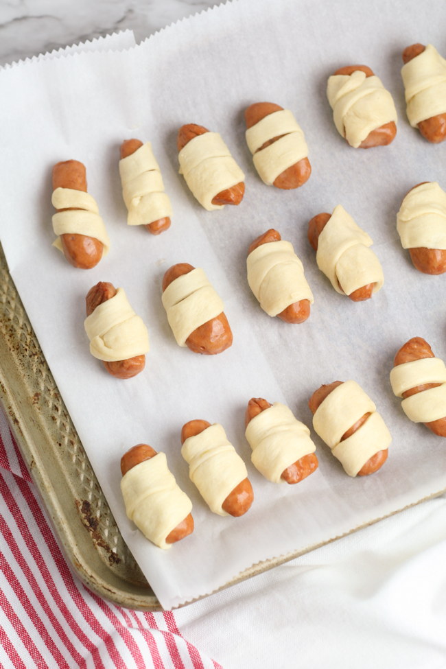 Mini Pigs in a Blanket ready to bake
