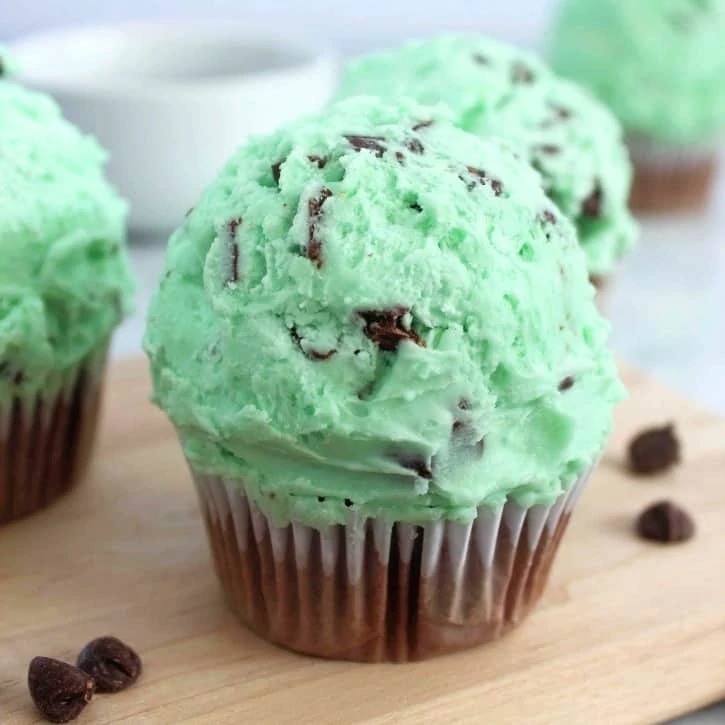 Mint Chocolate Chip Cupcakes Recipe