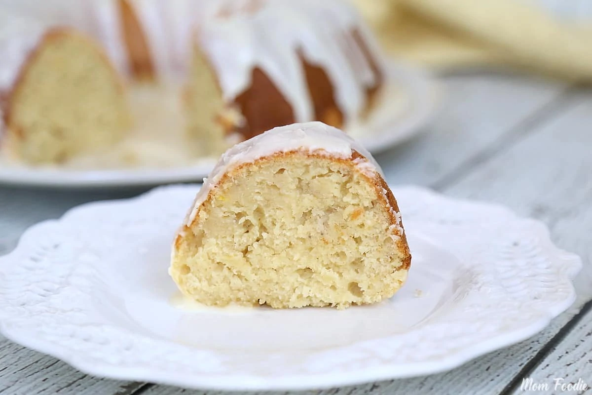 Moist Banana Bundt Cake sour cream