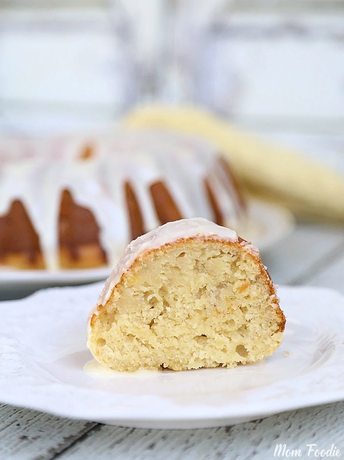 banana bundt cake