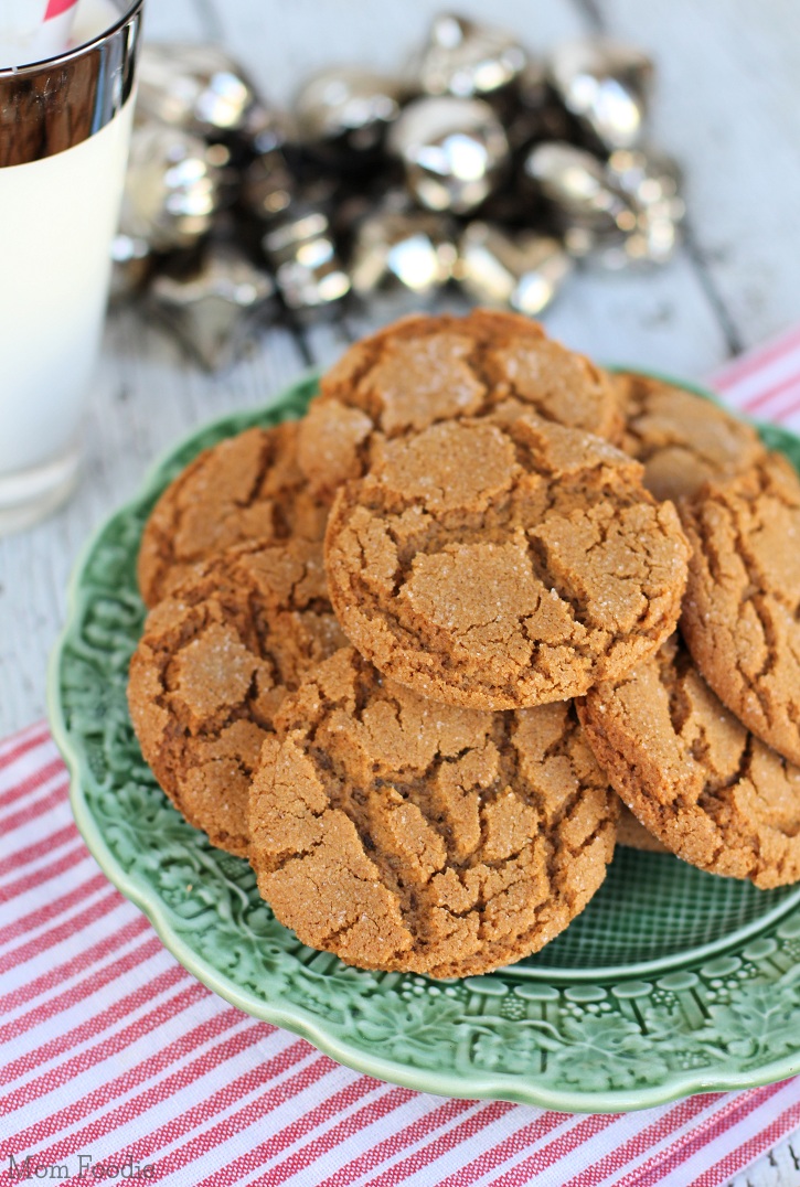 Old Fashioned Molasses Cookies Recipe - Mom Foodie