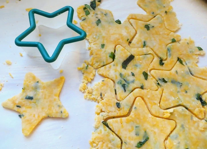 Parmesan Cheddar Basil Stars - cutting