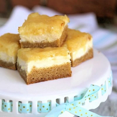 Pineapple Cheesecake Blondies Recipe