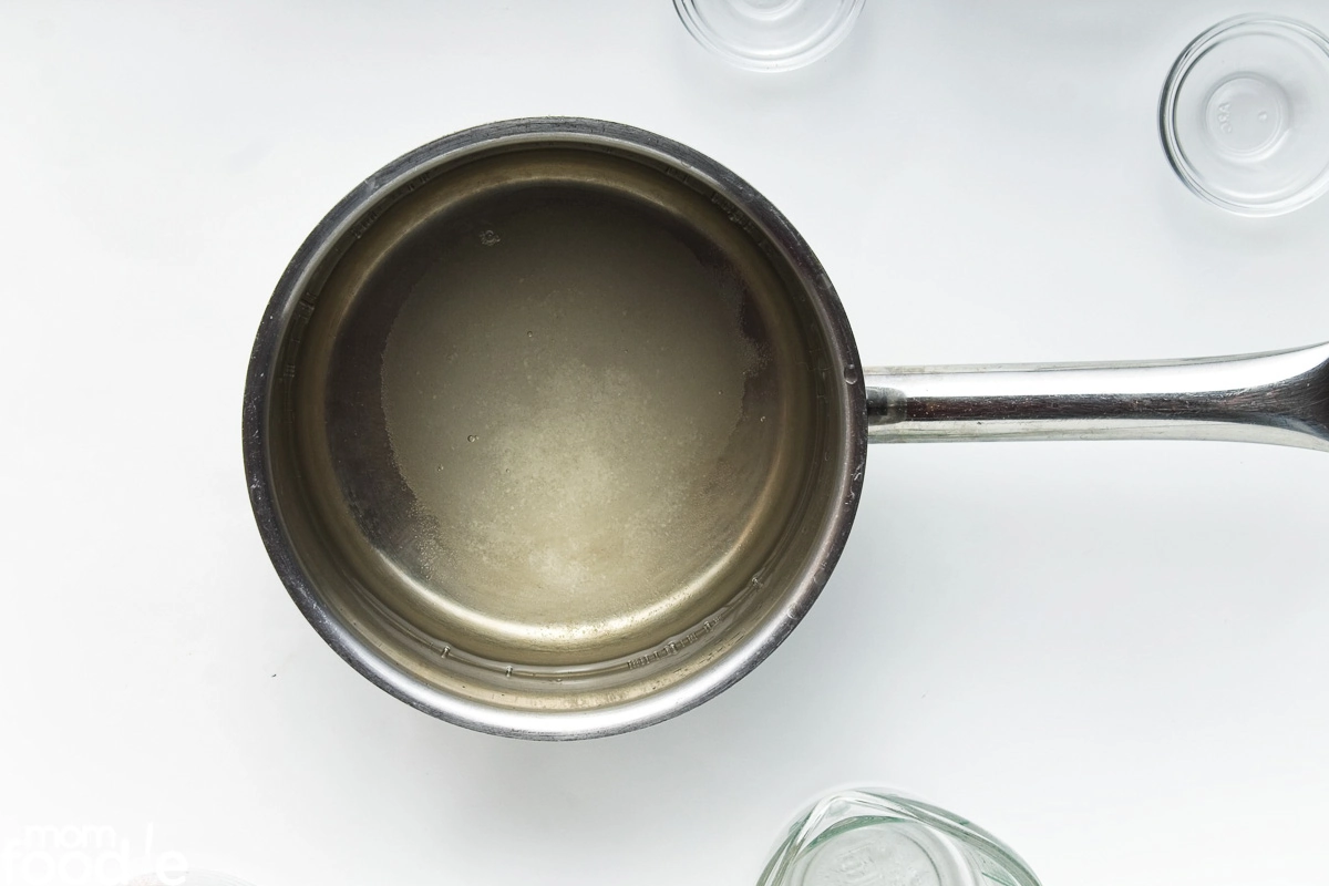 pickling brine in saucepan