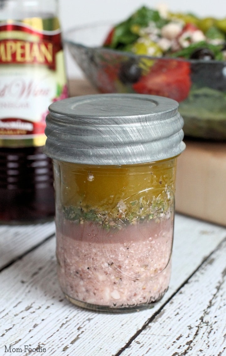 Greek Vinaigrette Dressing Recipe (Red Wine Vinegar Greek Dressing)
