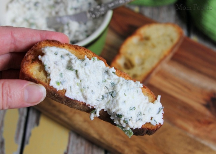 Romano Herb Cottage Cheese Spread Recipe