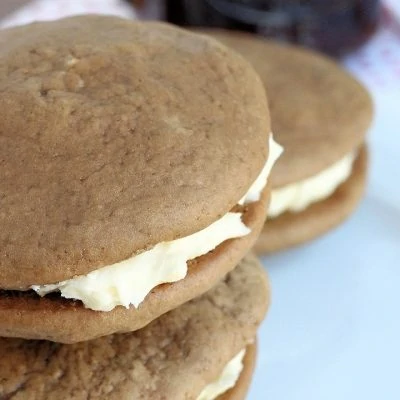 Root Beer Float Whoopie Pies Recipe