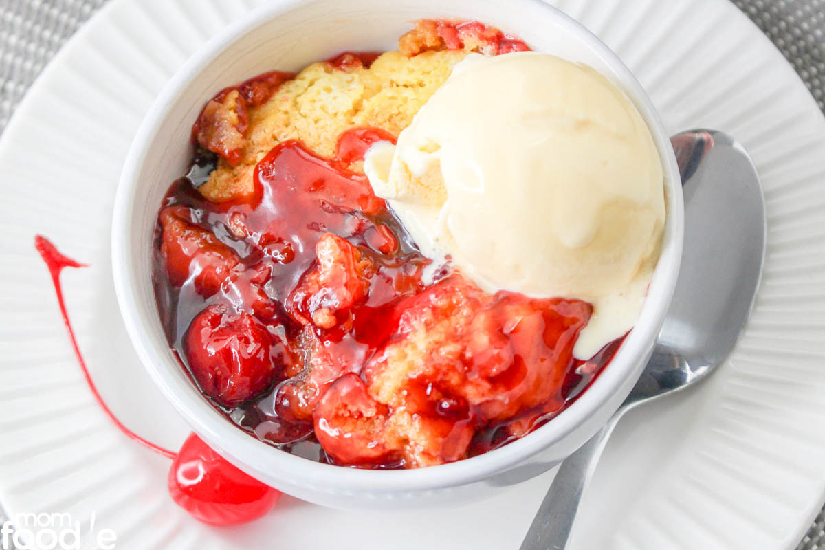 Crock pot Cherry Dump Cake recipe