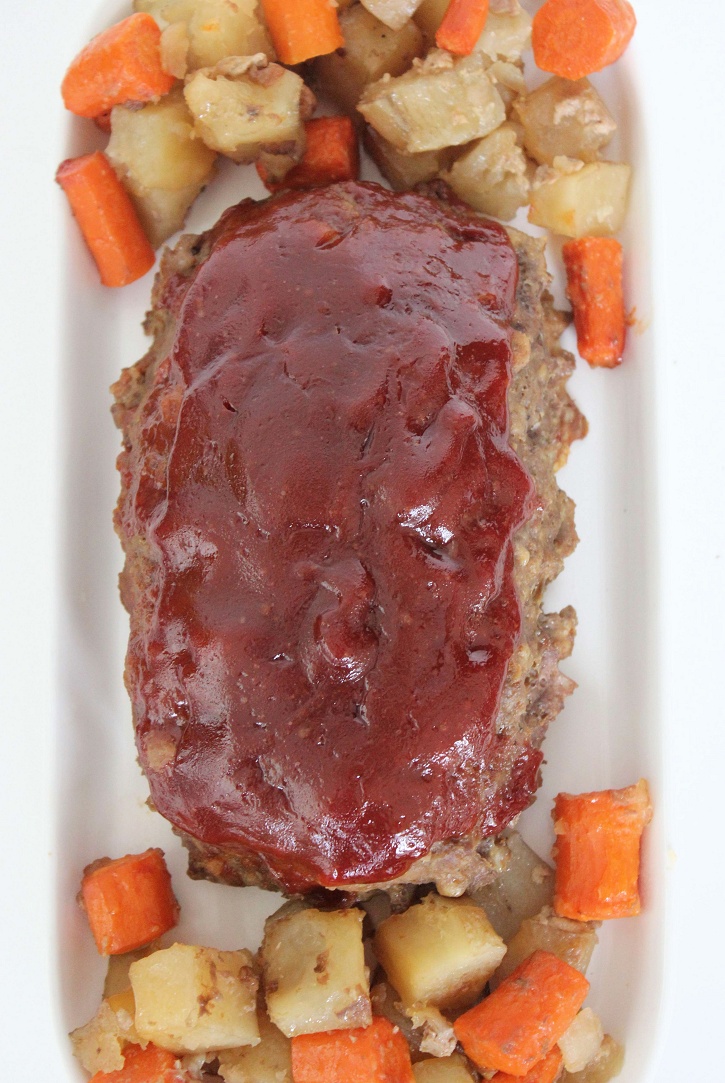 Slow Cooker Meatloaf Recipe with Potatoes and Carrots